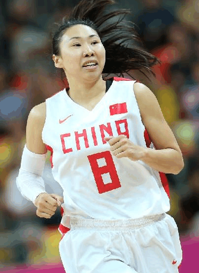 她曾是中国女篮的灵魂人物, 是女篮到wnba打球的第三人