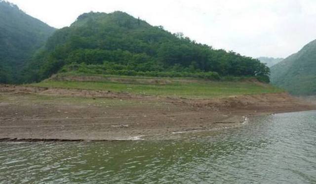 冬季水库钓鲫鱼先找钓点,多类型水库钓点选择技巧,助你鲫鱼连杆