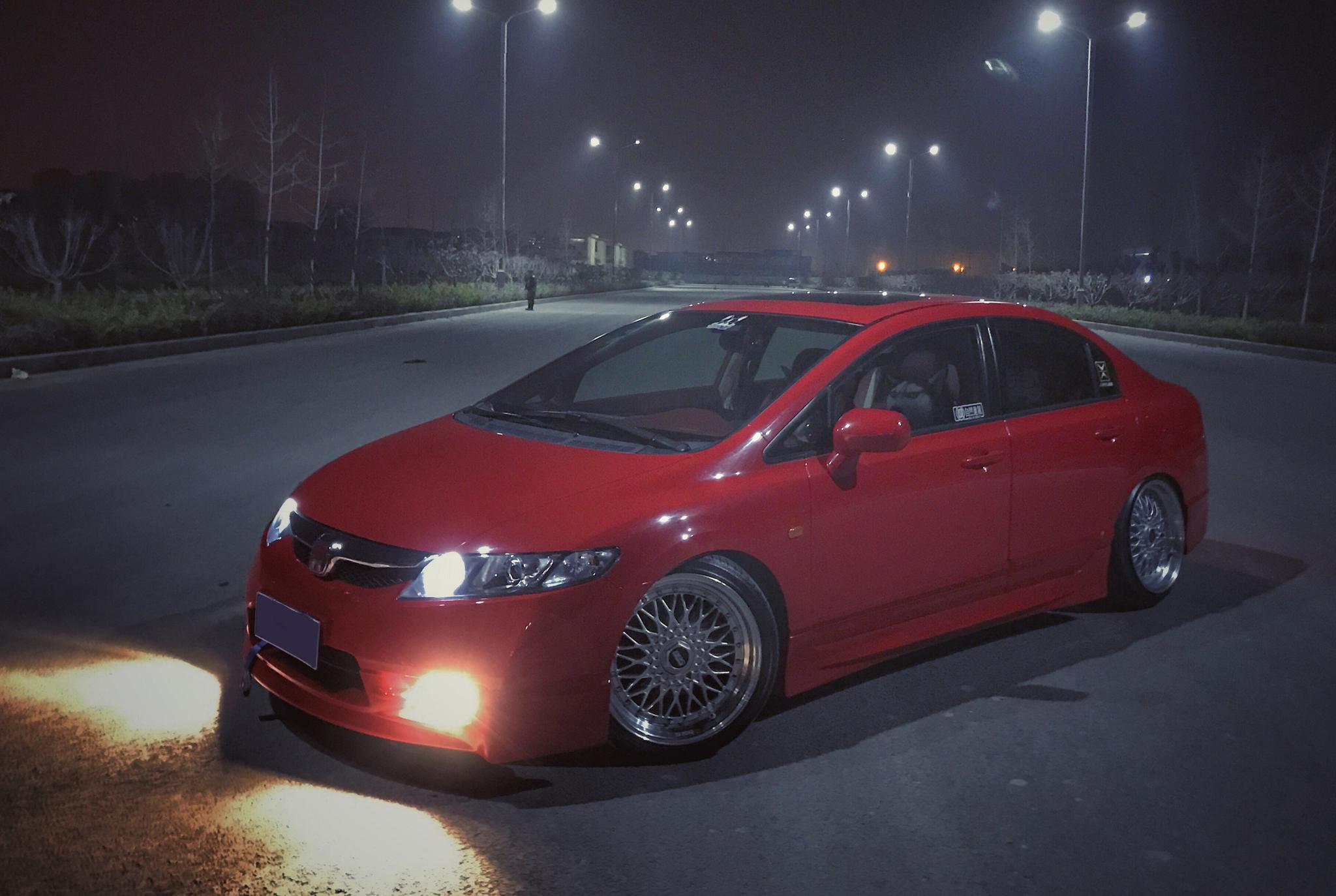 越看越经典的八代思域改得如此帅气怎么舍得卖掉呢