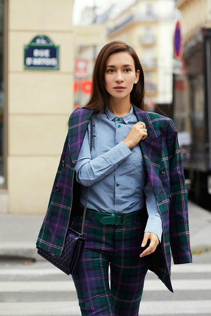 卢靖姗火了靠的不只是混血五官，穿搭大胆连长裙都要高开叉