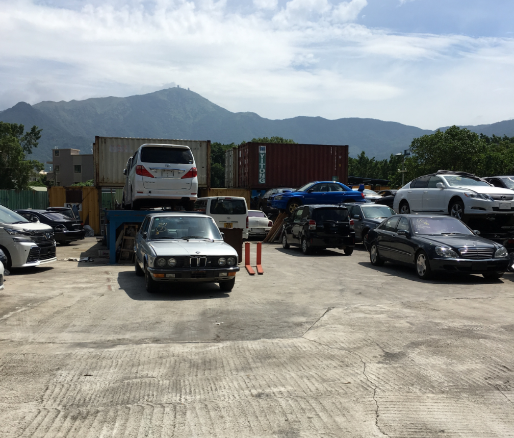 亚洲最大拆车场就地能拼一部整车捡垃圾能捡到奔驰车标