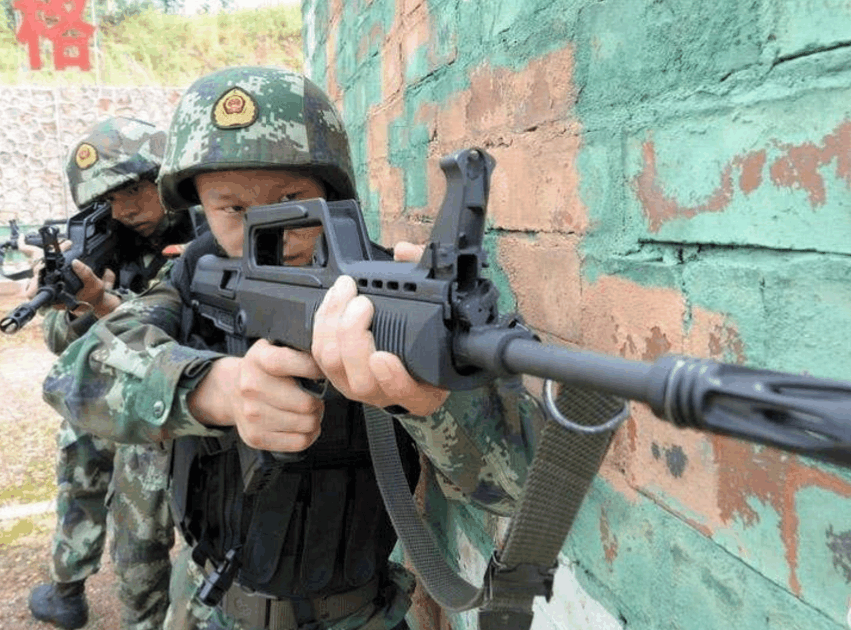 軍人唯一相信的武器就是槍! 命根子就是命根子