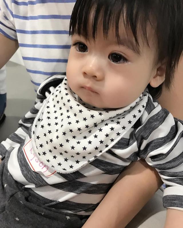 林志颖虽不晒老婆,其实陈若仪素颜也很美,双胞