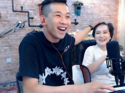 天佑嚣张怼杨幂,baby,失去了赵本山,现被骂滚出