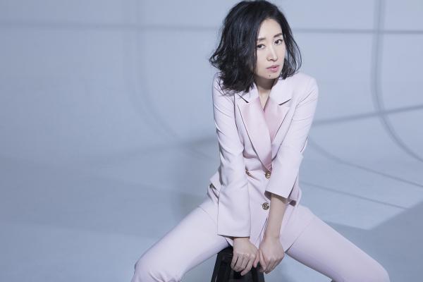 明家三兄弟大姐,刘敏涛参加《演员的诞生》老戏骨踢场子!|刘敏涛|演员的诞生|演技_新浪新闻