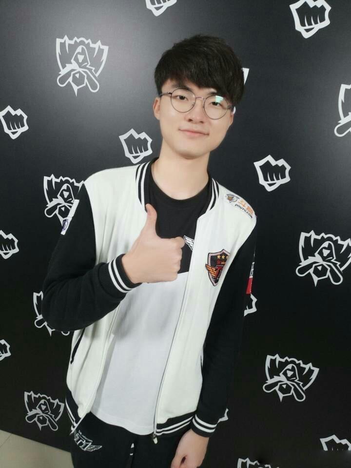 玩撸说梗: lol的世界为何只有faker一个大魔王?