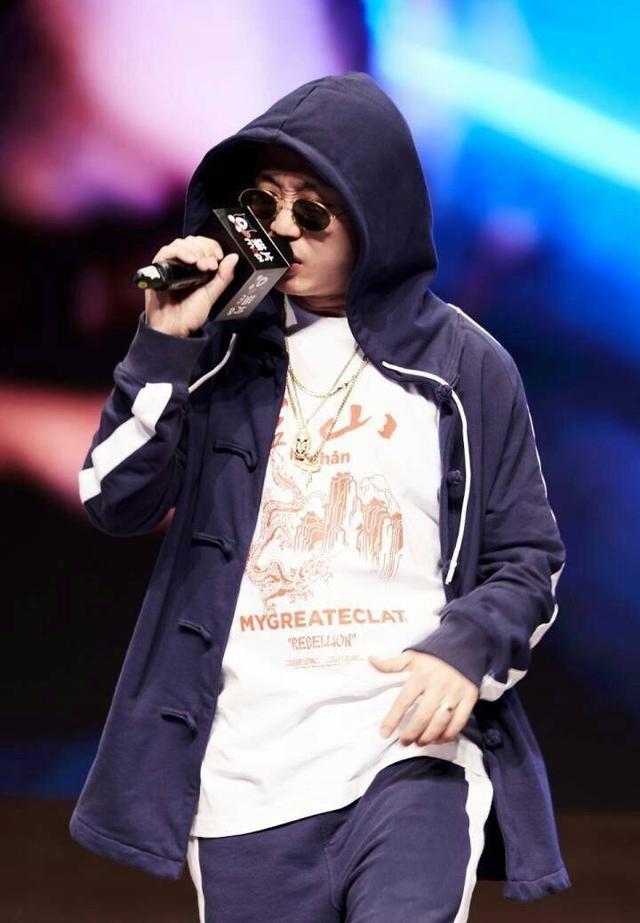 蒙面唱将他让全场歌手汗颜gai唱流行你们也不是对手