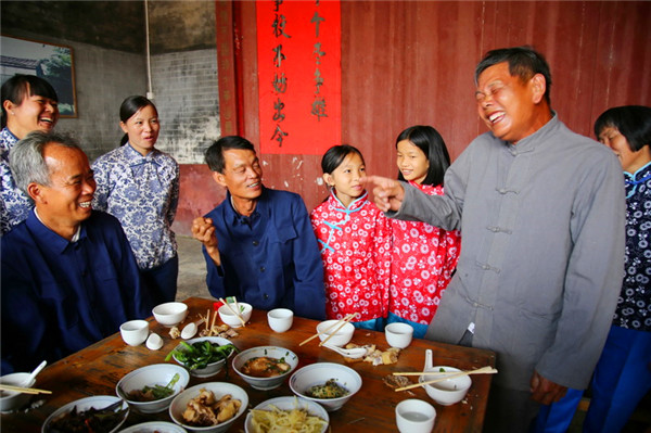 河源苏家围再现客家人传统做客习俗,呼吁注重乡村亲情
