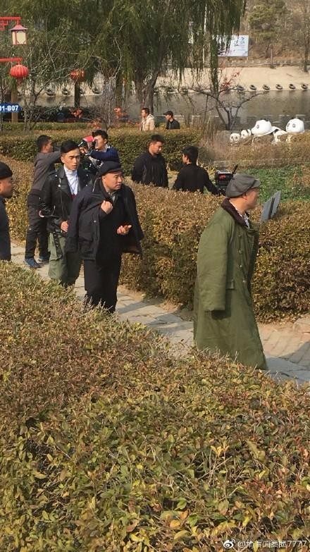 很多人想知道赵四是否还由刘小光来演?最近四哥也进场开始拍戏了.