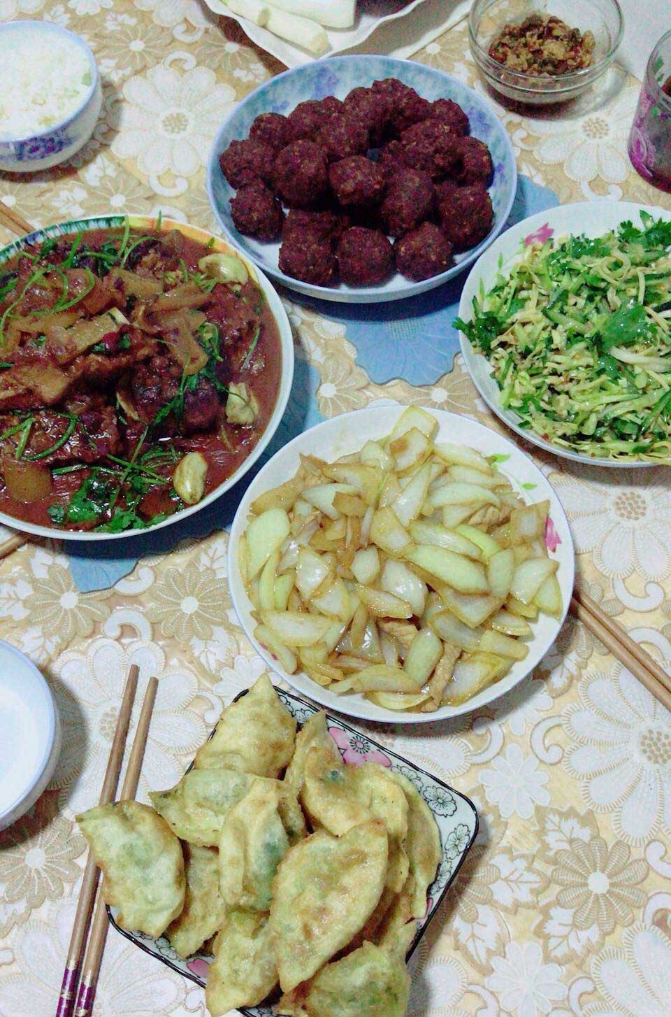 老婆做的一日三餐,三顿加起来不超过100,真心划算!