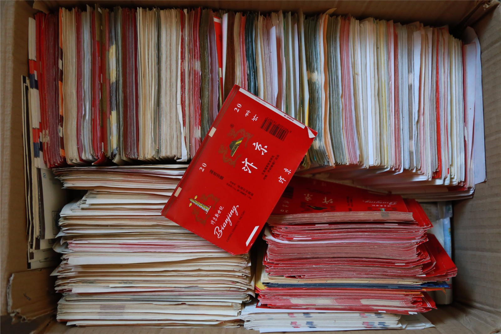 50岁和60岁抗皱护肤品哪款好 雅诗兰黛与露卡菲娅推荐