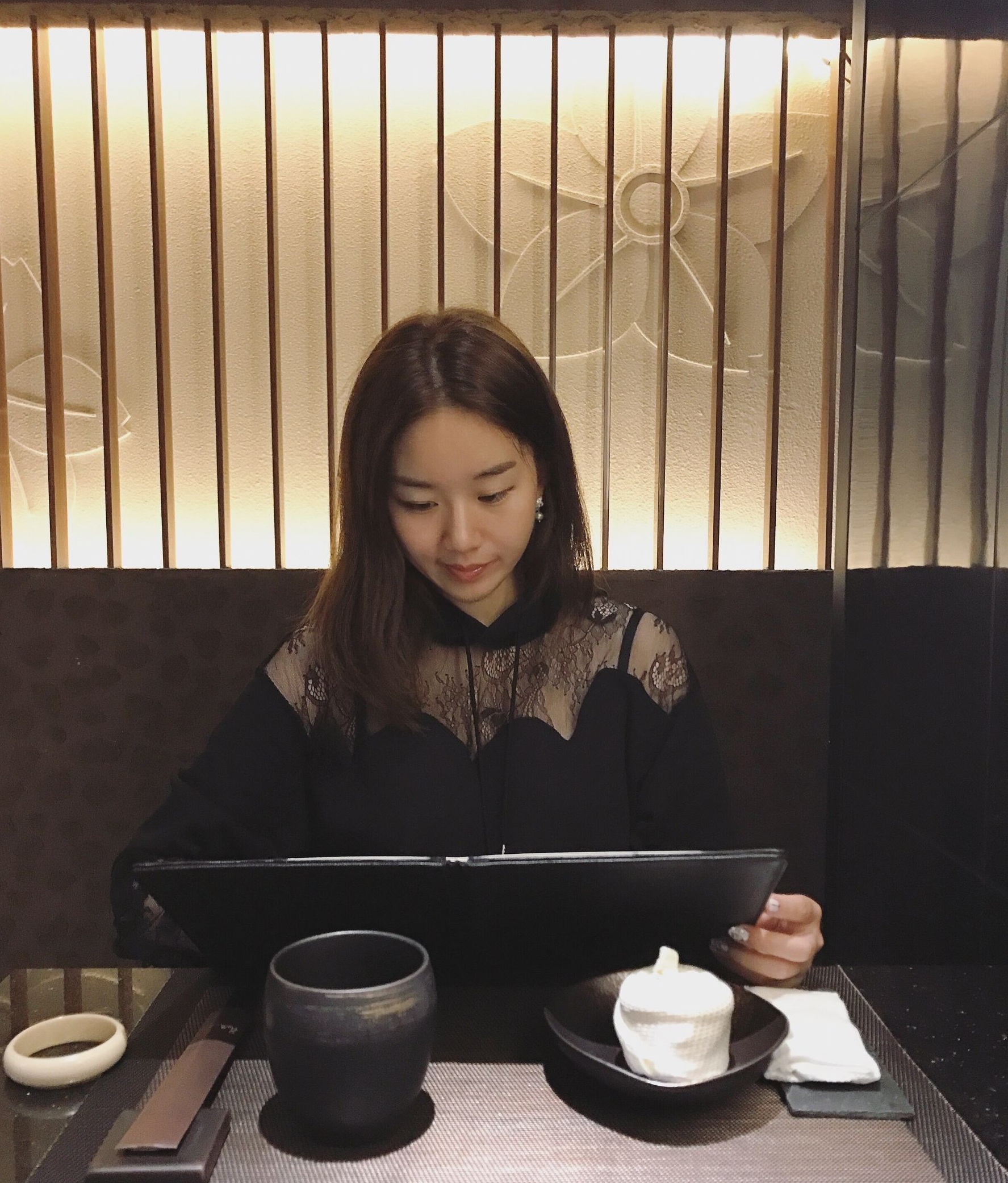 孟非女儿近照,20岁很有女人味,清纯漂亮似杨紫