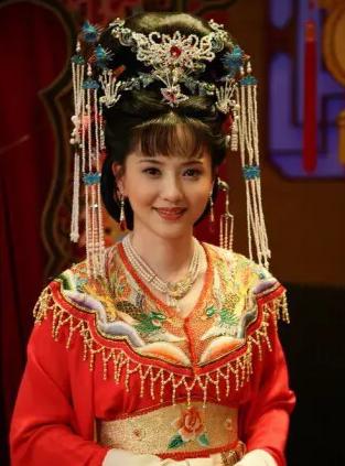 陶慧敏主演的《杨乃武与小白菜》一夜爆红