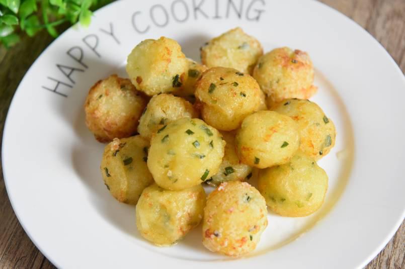 土豆丸子的做法,好吃易做,收藏了慢慢学