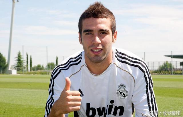 盘点世界十大右后卫排行榜:西班牙三人,第四名