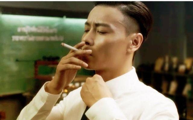 抽烟姿势最有男人味的十位明星|张晋|张国荣|陈冠希_新浪新闻