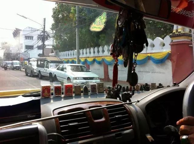 提新车后6个令人哭笑不得习俗！你有没有中枪？