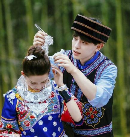 邓伦和金晨已分手李沁意外成邓伦媳妇网友真的很配啊