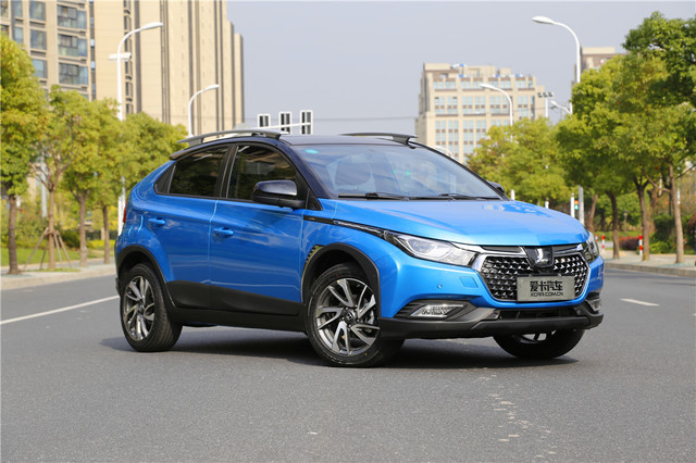 年轻时尚且配置丰富 试驾纳智捷u5 suv