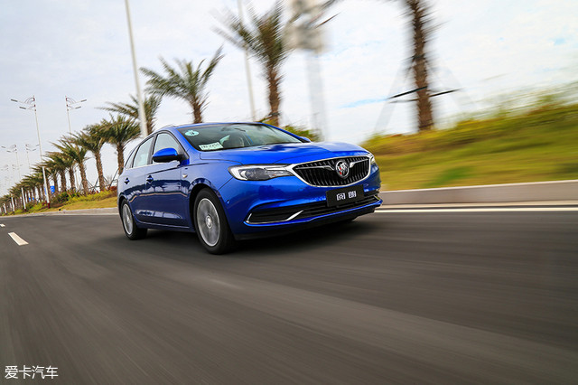 家庭旅行新选择 爱卡试驾别克阅朗18t