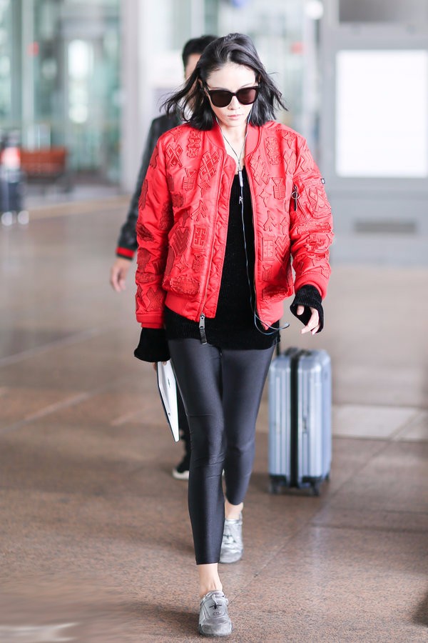 1米75高的张蓝心,身材好到爆