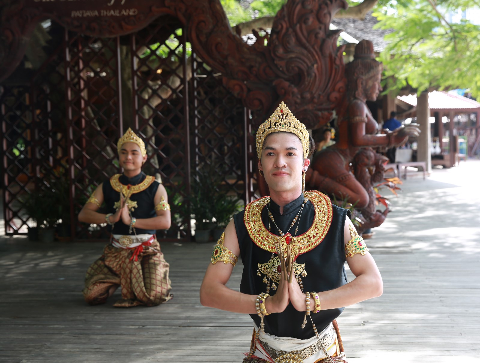 泰国古典面具舞. 孔是泰国古典舞曲艺术中的“拉玛雅那”文学蒙面 库存照片 - 图片 包括有 显示, 印度: 220667692