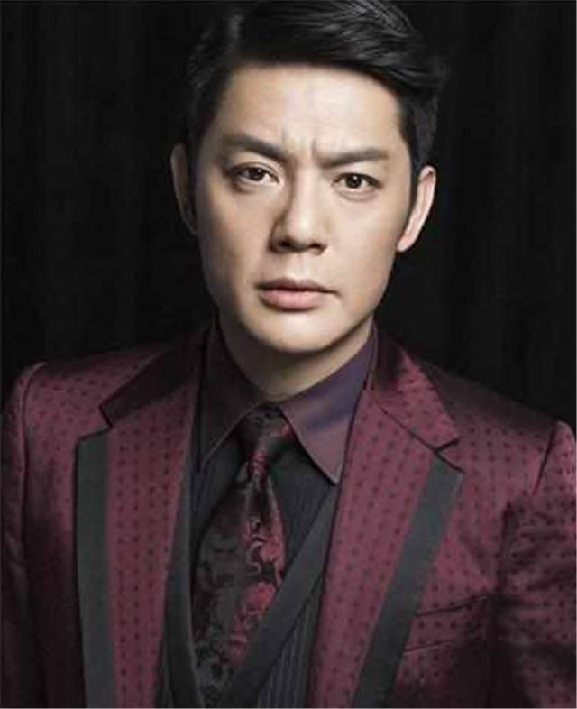 他便是傅程鹏,73年10月29日出生,江西宜春人,中国内地男演员.