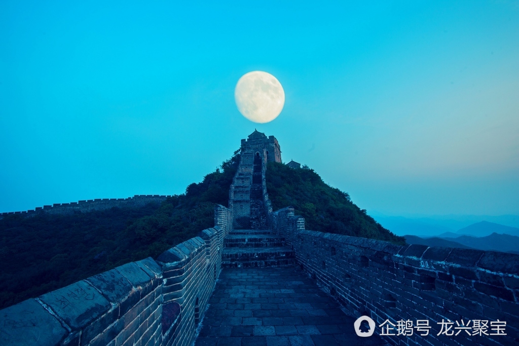 诗人永远的情怀——明月