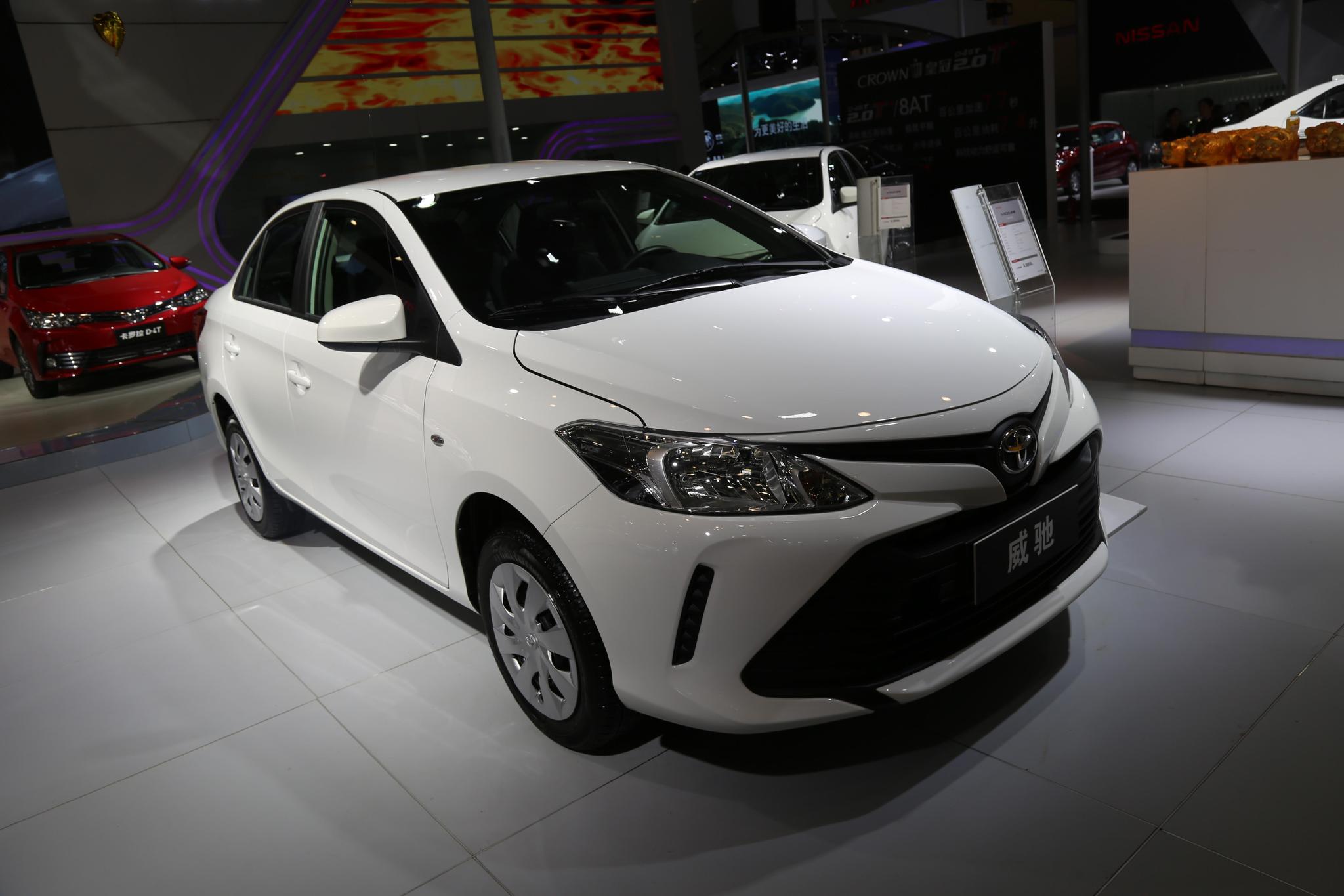 一汽丰田威驰fs报价及图片