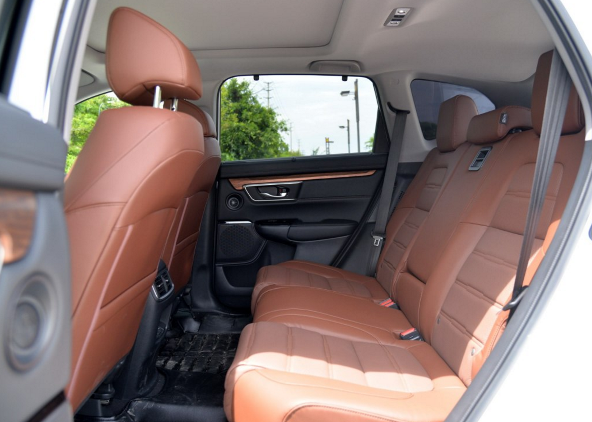 东风本田cr-v,一款空间大油耗低的车,爱车一族可以来看看!