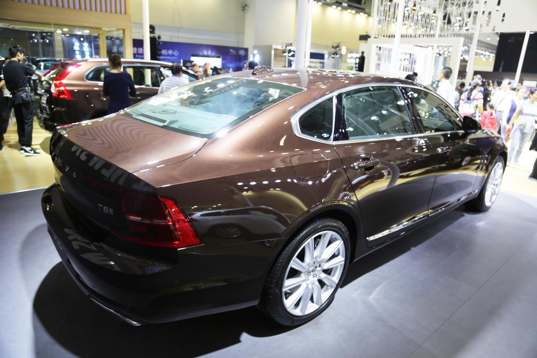 沃尔沃s90,50万级别长轴距豪华轿车,车展实拍!