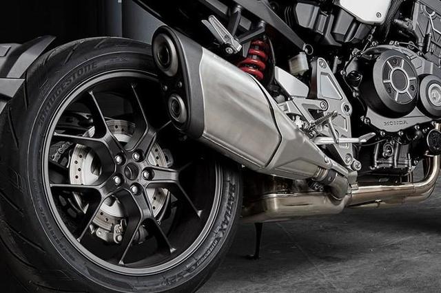�˶��ֳ��¶��壺2018 HONDA CB1000R����������������