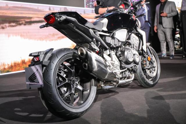 �˶��ֳ��¶��壺2018 HONDA CB1000R����������������