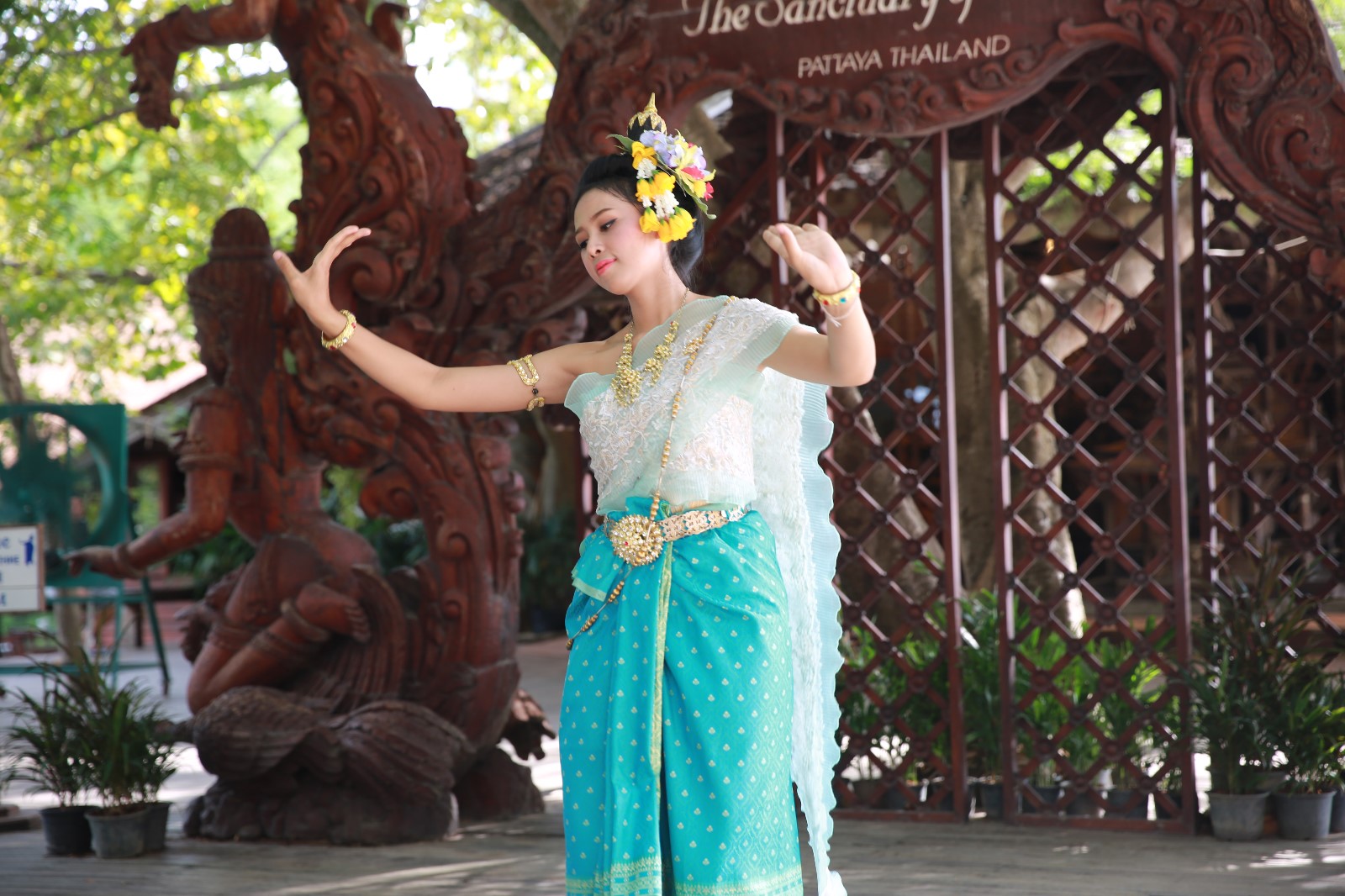 跳舞T的最好ramayana故事Khon泰国表演艺术 库存图片. 图片 包括有 跳舞, 泰国, 舞蹈, 手势 - 90916797