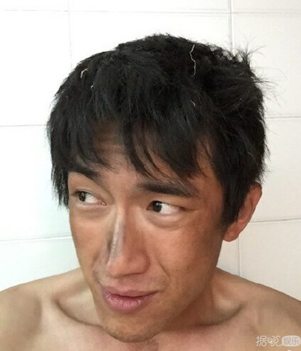 李现晒自拍丑照工作室看了想打人这技术比刘昊然千玺还遭