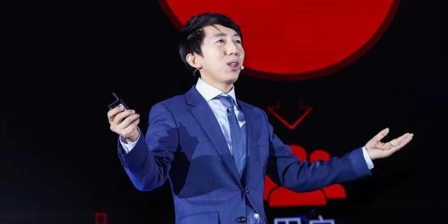 腾讯体育运营总经理赵国臣随后,尼尔森中国区副总裁龚毅用数据对体育