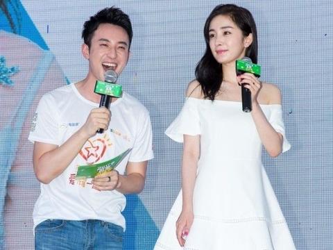 杨幂阮经天出席活动,杨幂瘦到青筋曝起,网友:跟