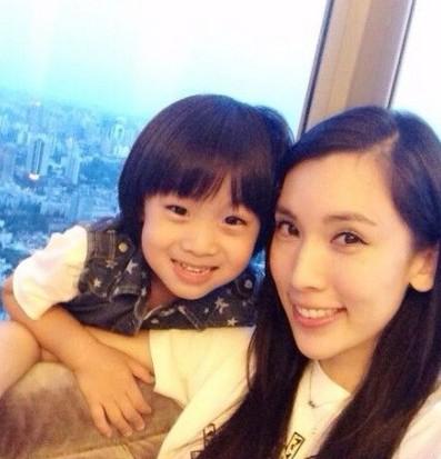 陈若仪贤惠朴实是假象生完双胞胎超高调?首拿