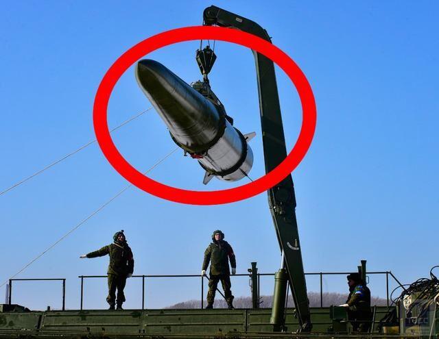 图为部署在中俄边境的伊斯坎德尔m战术导弹