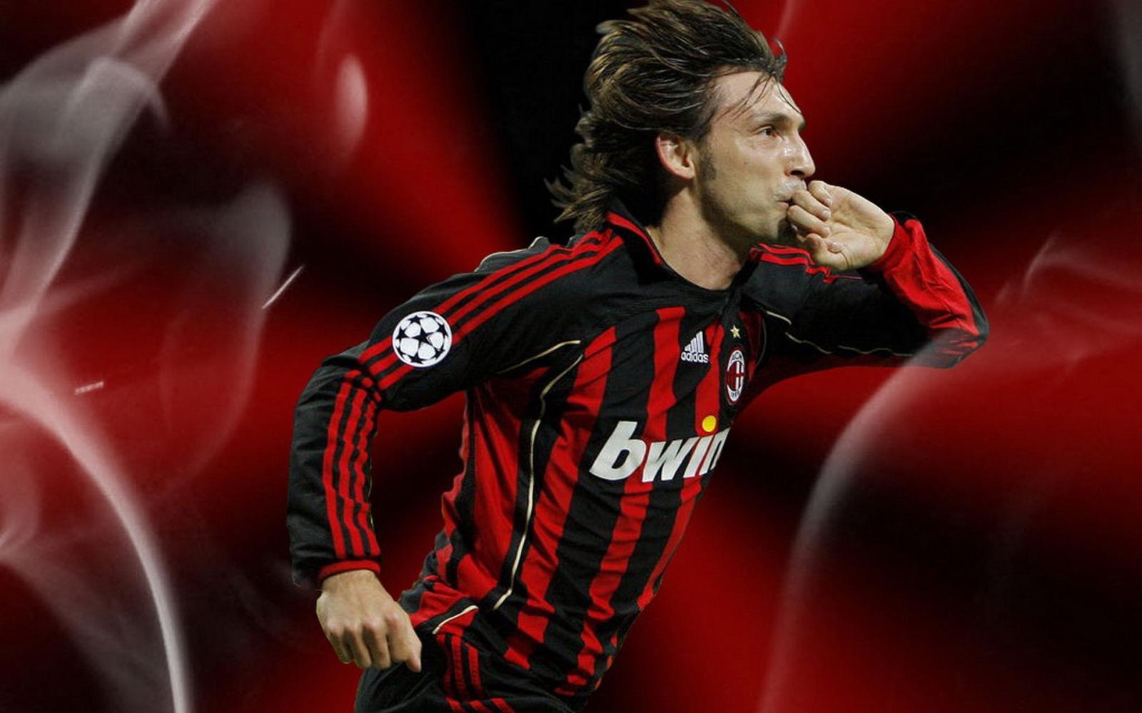 以皮尔洛的成就,能成为ac米兰的传奇吗?