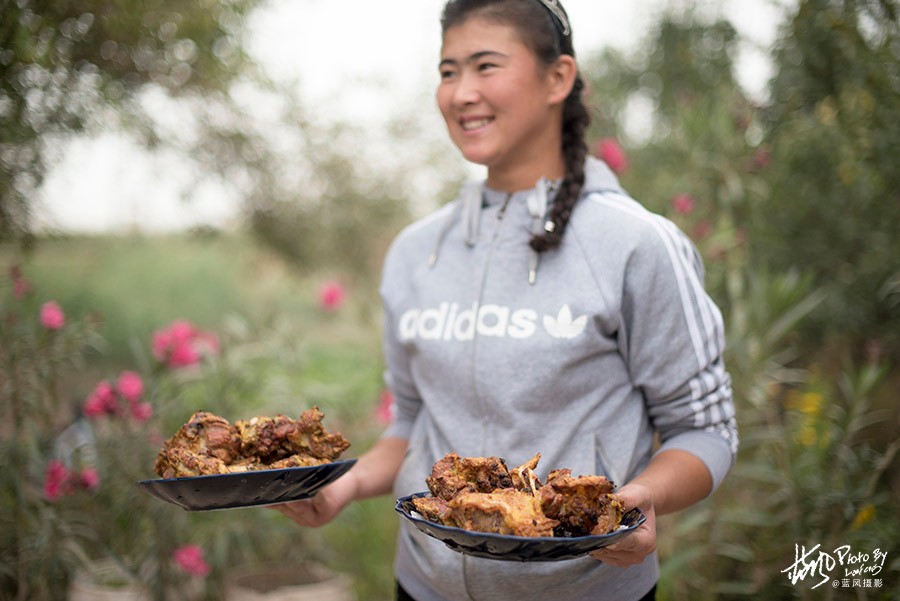 不到喀什不算到新疆到喀什千万别错过巴楚的馕坑肉