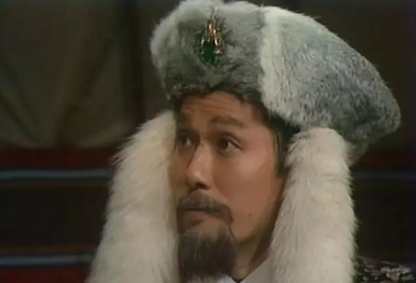 金庸的作品被他演遍,还曾教刘德华演戏,可惜他戏红人不红!