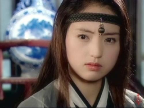 8《雪花女神龙》董璇