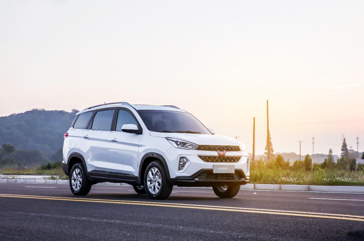 68-8.18万元 五菱宏光s3实力上市