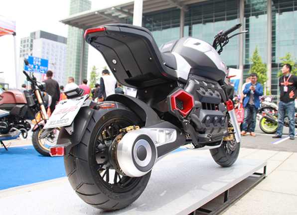 极具科技感的迷你小钢炮售价6000元但是发动机不尽人意