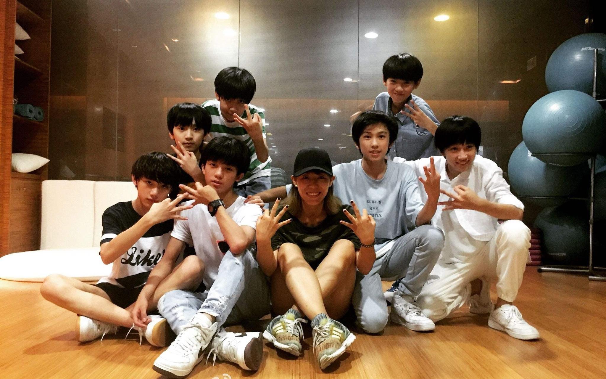 tfboys的师弟们出道,tf家族《大本营》开唱,比三小只鲜多了