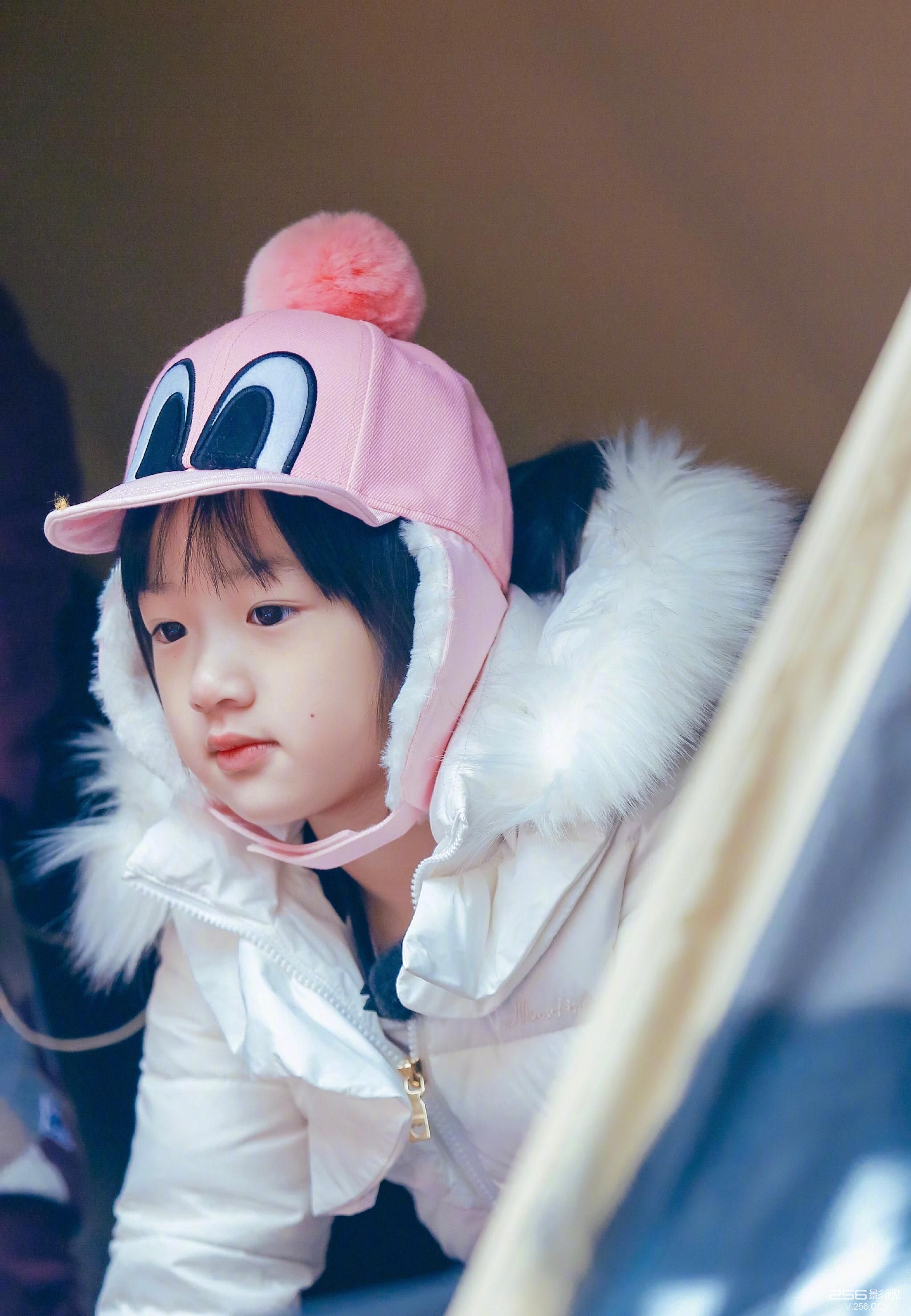 可是neinei因为吴尊的一个动作不再害怕