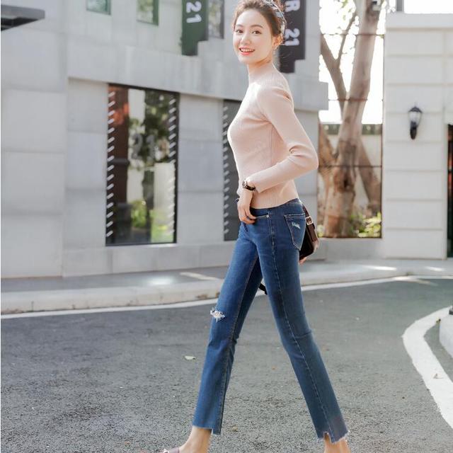 蒋丽莎晒一家五口照,身穿的裤子却亮了,网友:这腿也太长了吧|牛仔裤