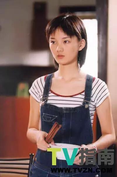 《红苹果乐园》的女主,父亲破产后沦为十八线,如今变脸到不敢认