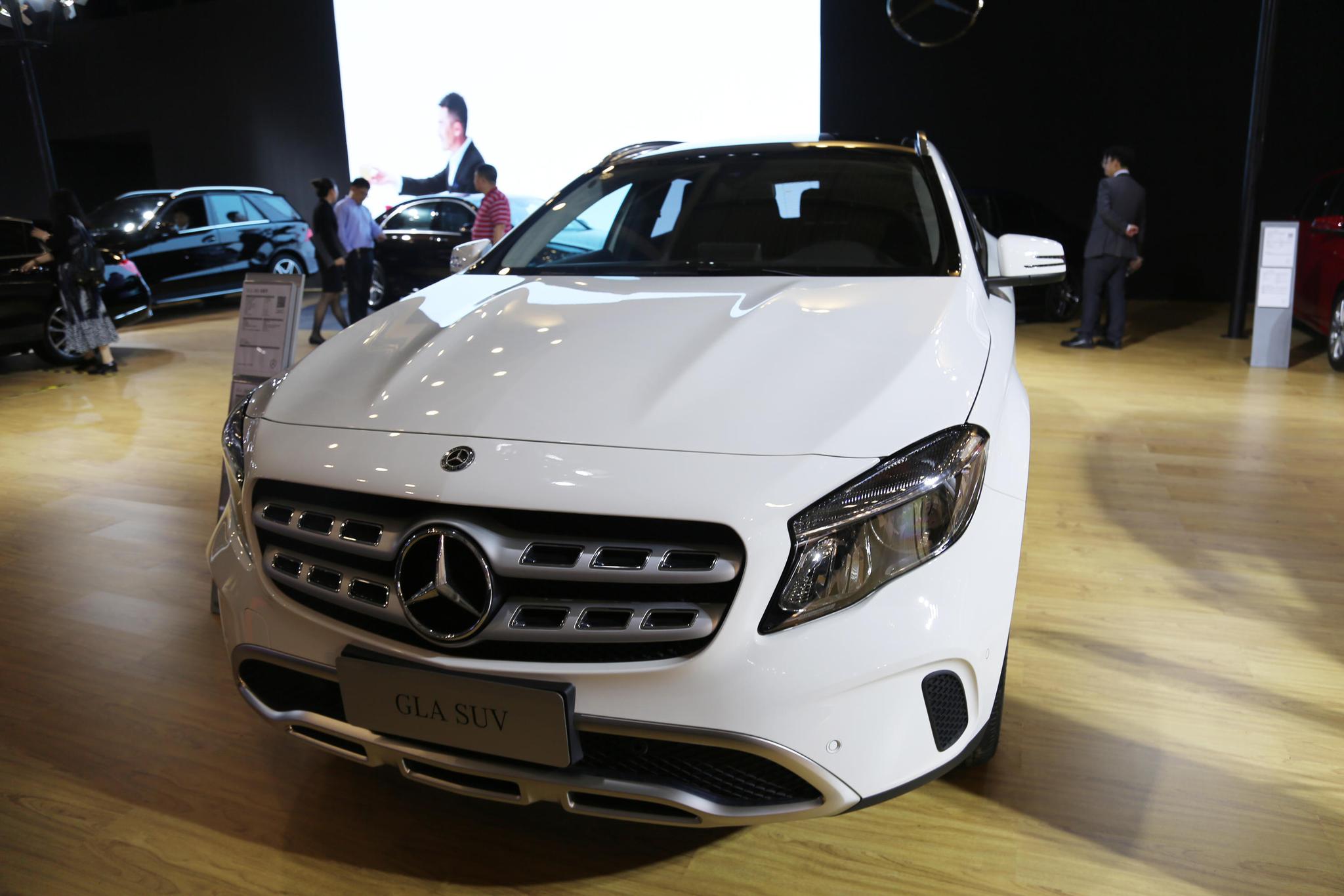 奔驰GLE SUV、奔驰 E300 Coupe、奔驰GLA